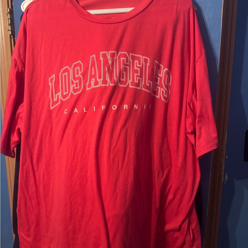 Salmon Color Los Angeles California Women’s T-Shirt